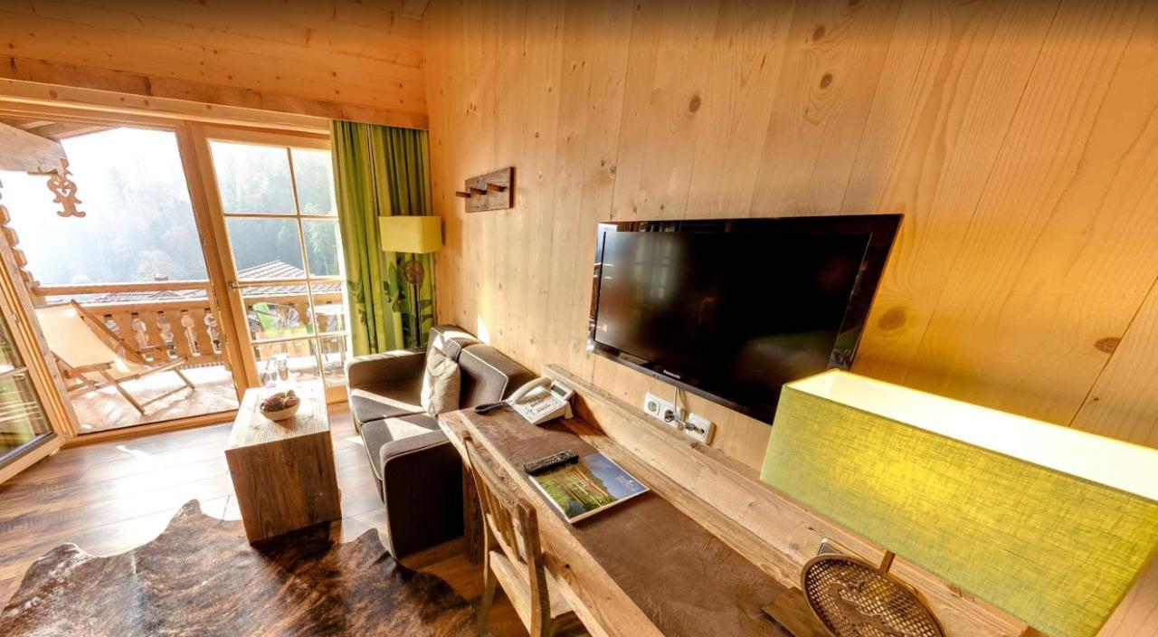 Feuriger Tatzlwurm Hotel ไบริชเซลล์ ภายนอก รูปภาพ
